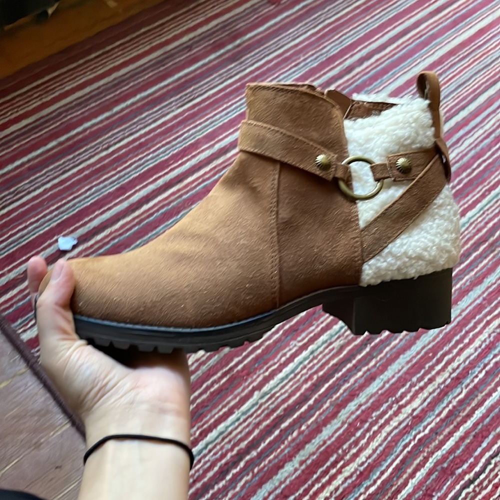 New booties - Picture 5 of 6